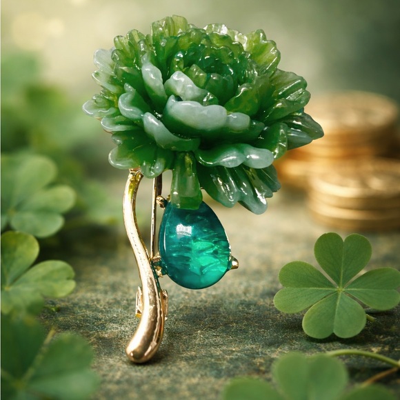 Unbranded Jewelry - Gold Toned Green Peony Brooch with Dew Drop Accent